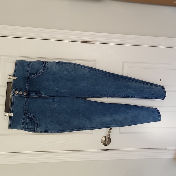 Hybrid & Company Skinny Jeans - Picture 2 of 13